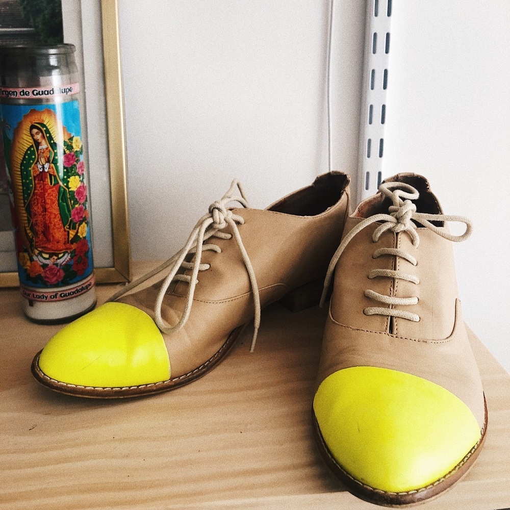 Neon Toe Cap Brogue